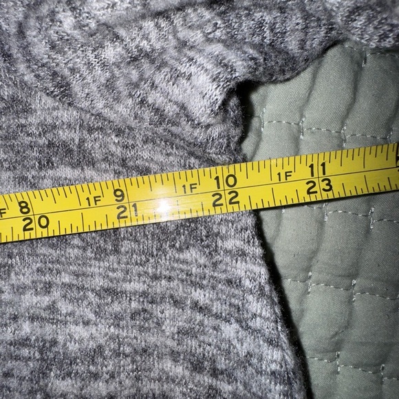 Charlie Paige Cozy Gray Cowl Neck Sweater. Size L/XL. EUC - Picture 3 of 12